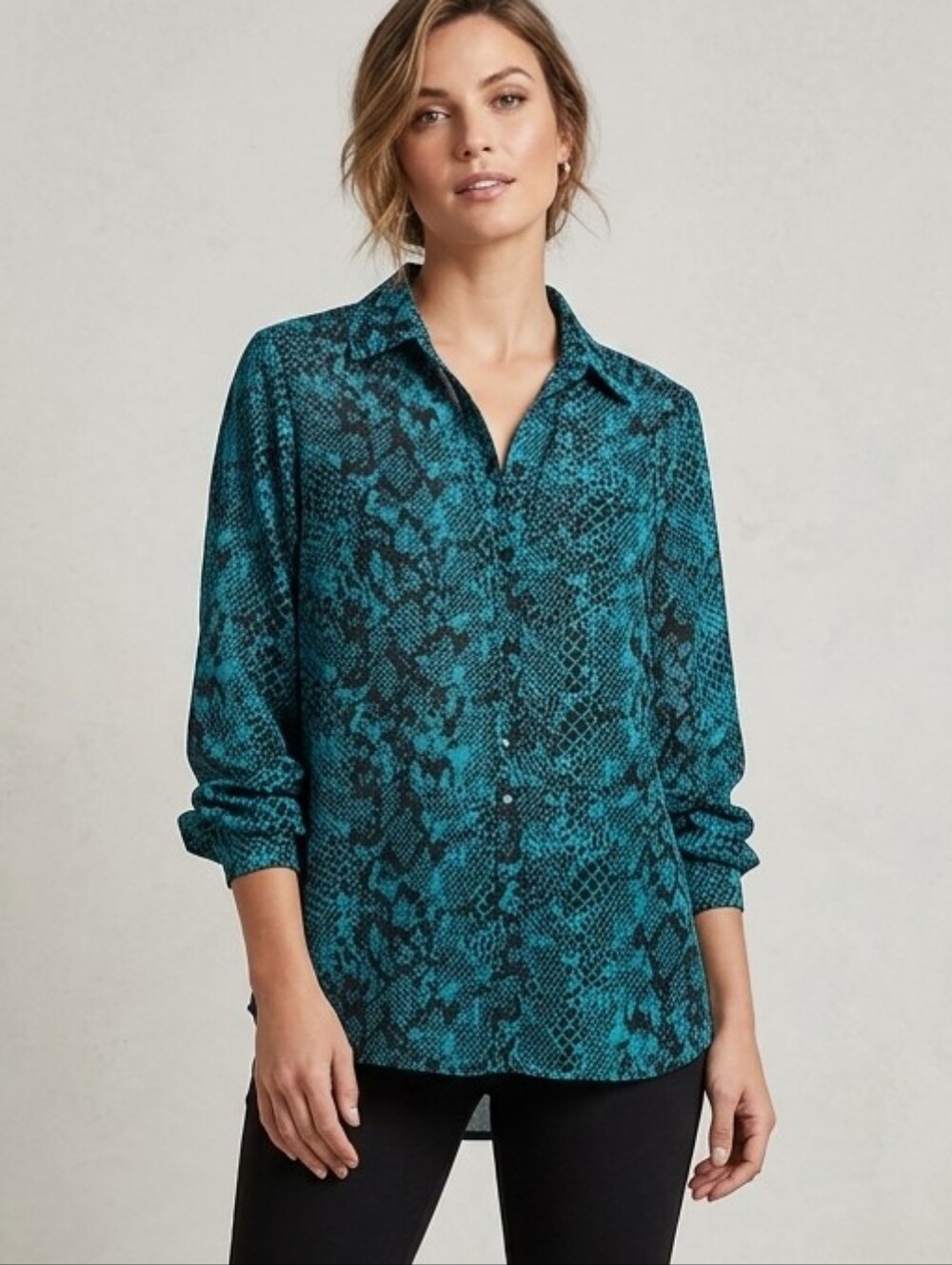 Rock47 by Wrangler Blouse Blue Snake Print Size Medium